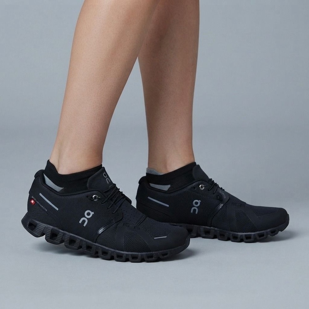 On Cloud Shoes Womens 8.5 Black Running Walking Sneakers CloudTec 59.98905